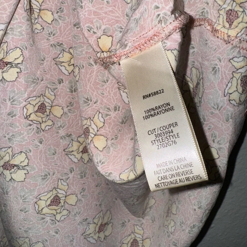 Max Studio Rayon Floral Flutter Sleeve Top, Size Small - Picture 5 of 6